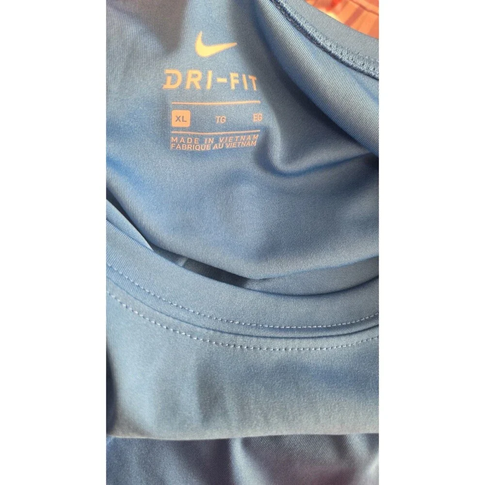 Nike Dri-FIT Men's XL Blue Long Sleeve Crew Neck Performance Shirt Logo